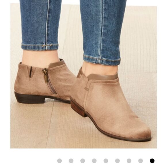 Comfort view black booties  - Picture 2 of 10